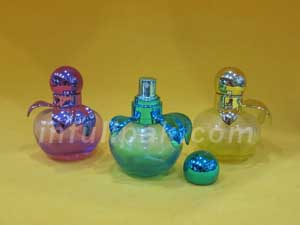 Glass Vanna Bottle with Spraye